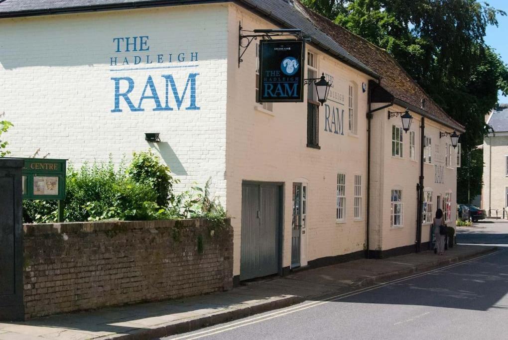 Meddlars A Historic Cottage On The Countryside Edge Of A Vibrant Market Town Hadleigh  Eksteriør bilde